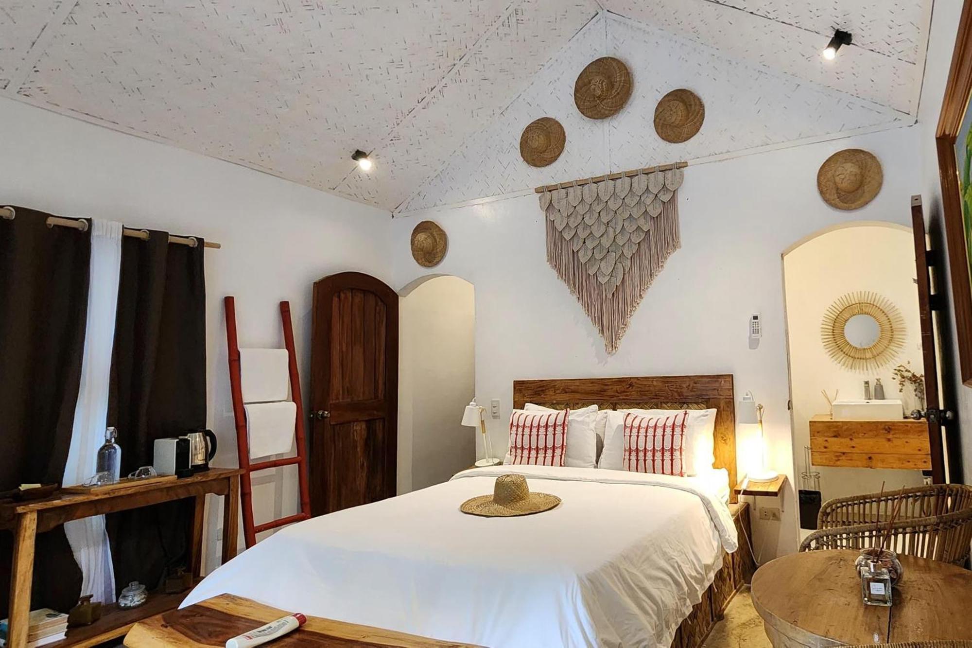 Sirom Beach House Tambobong Extérieur photo