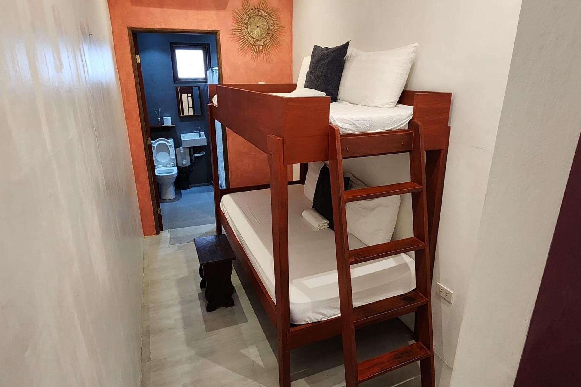 Sirom Beach House Tambobong Extérieur photo