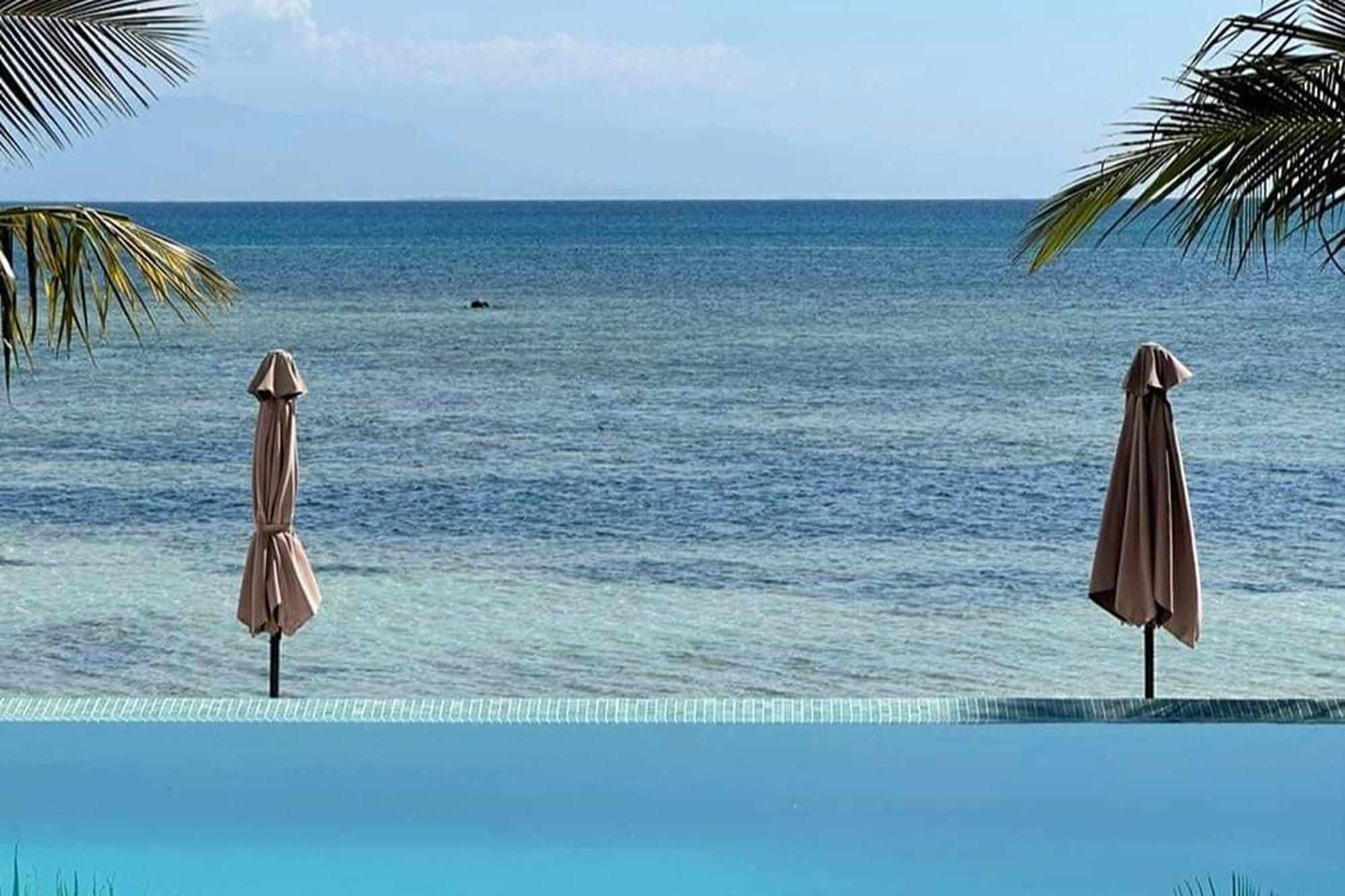 Sirom Beach House Tambobong Extérieur photo
