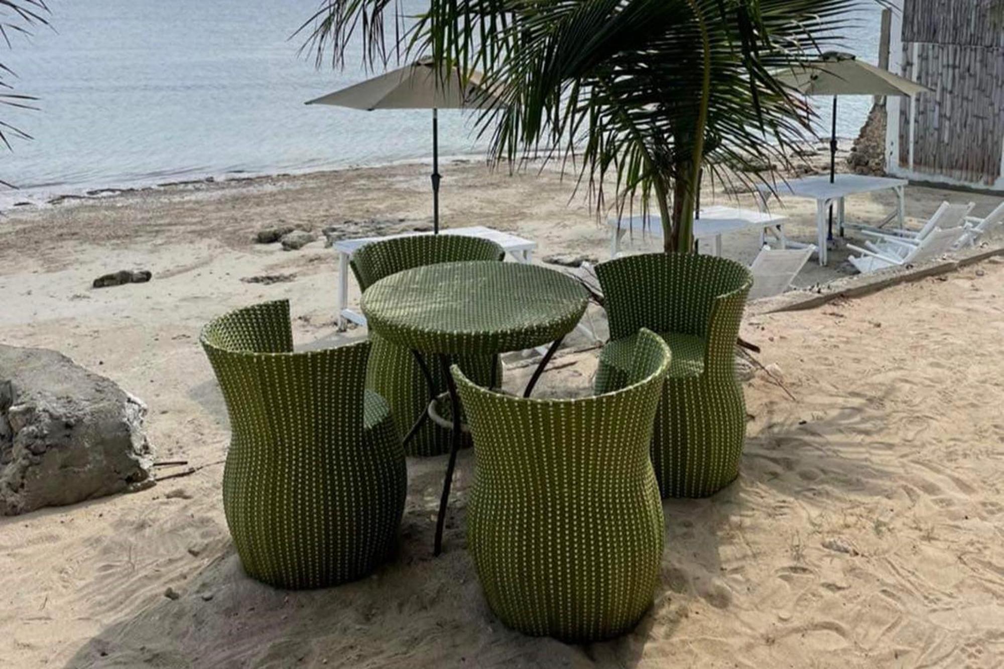Sirom Beach House Tambobong Extérieur photo